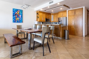 "Floor","Flooring","Indoors","Dining Table","Furniture"