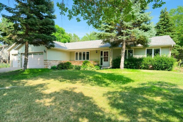 One level, 4 bedrooms