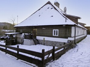 Sky, Snow, Property, Building, Window, Shade, House, Cottage, Tree, Fence