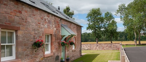 Dryburgh Steading One - the rear lawned garden