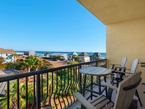 Large balcony with amazing view