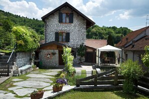 External view of the building. Tha Casa Gingelina