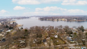 you can see the lake from the front yard, just a block away

