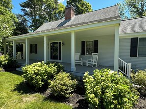New Farmers Porch