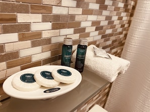 Équipements de salle de bain