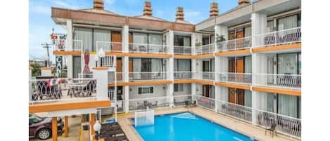 Third floor condo with swimming pool