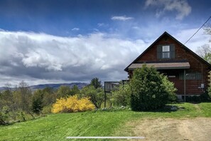 The Hidden Gem Cabin in April 