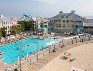 Outdoor Pool & Private Beach