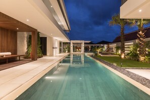 Utomhuspool
