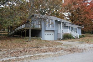 Large secluded deck that is perfect for the entire family to gather outside 