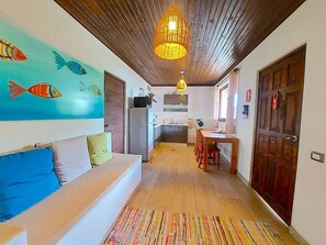 Living Room / Lounge