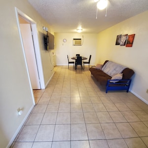 1 BR APT w/ the Essentials, 15 mins to Ft Hood #14