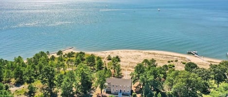 Gorgeous beachfront property on banks of Rappahannock River with sandy beach