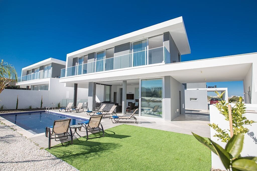 Picture of villa