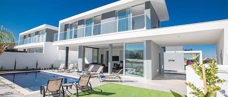 Villa OL14, Beautiful 5BDR,3 Storey Protaras Villa, Close to Fig Tree Bay  Beach