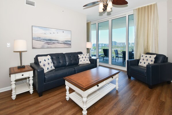 The Palms of Destin 2616 - Living Area