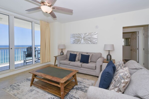 Silver Beach Towers East 905 - Living Area