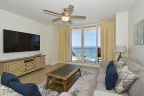 Silver Beach Towers East 905 - Living Area