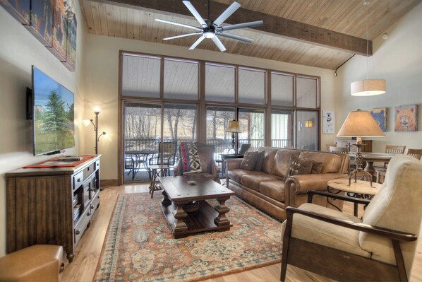 Beautiful Condo with Large Deck Facing West
