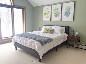2nd lake view bedroom