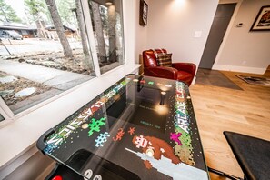 Spielezimmer