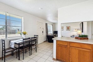 Dining area-kitchen