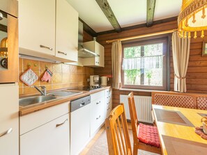 Cabinetry, Countertop, Property, Furniture, Kitchen, Window, Kitchen Appliance, Kitchen Sink, Wood, Sink