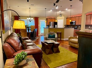 Open concept floor plan…
Living, dining room, kitchen 
