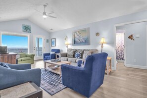 Living Room - South