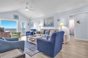 Living Room - South