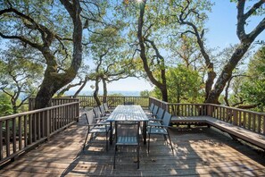 Outdoor dining amongst the trees