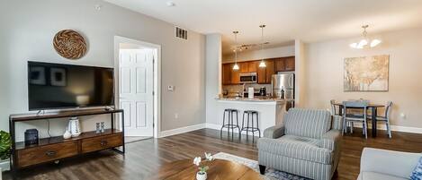 Spacious open-concept floor plan with super comfortable furniture. 50" Smart ROKU TV in living room with complimentary DirecTV stream already logged in. :) 