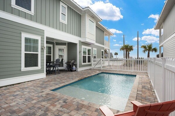 Beach directly across from the house