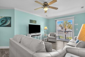 Living Area - Northwest