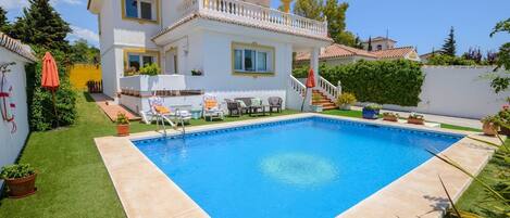 Villa Chus Marbella by Ruralidays