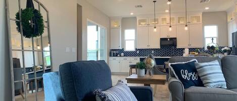 Beautiful and comfy family room and open concept kitchen