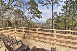 Private Deck | Higden Bay Views