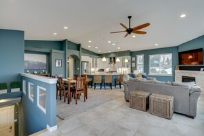 Access to the Living/dining are is via stairs