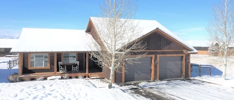 A view of the house from the street — this is the perfect vacation retreat!