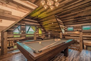 Spielezimmer