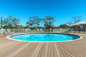 Awesome pool at Laketown Wharf