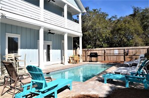 Pool/Outdoor area