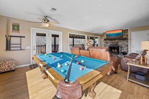 Spielezimmer