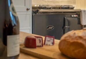 Ground floor: Kitchen with electric Aga