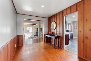 Open Plan-Hallway to Kitchen and Family Room