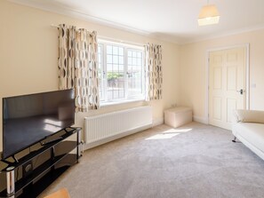 Living room | 2 Dawson Park - Dawson Holiday Homes, Mablethorpe