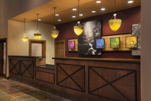 lobby - Copy (2).jpg