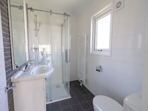 Zapfhahn, Sinken, Armatur, Spiegel, Badezimmer, Fenster, Interior Design, Fussboden, Flooring
