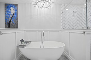 Soaker Tub in Master Bedroom ensuite