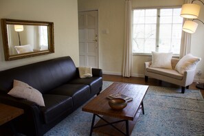 Living room, second view.